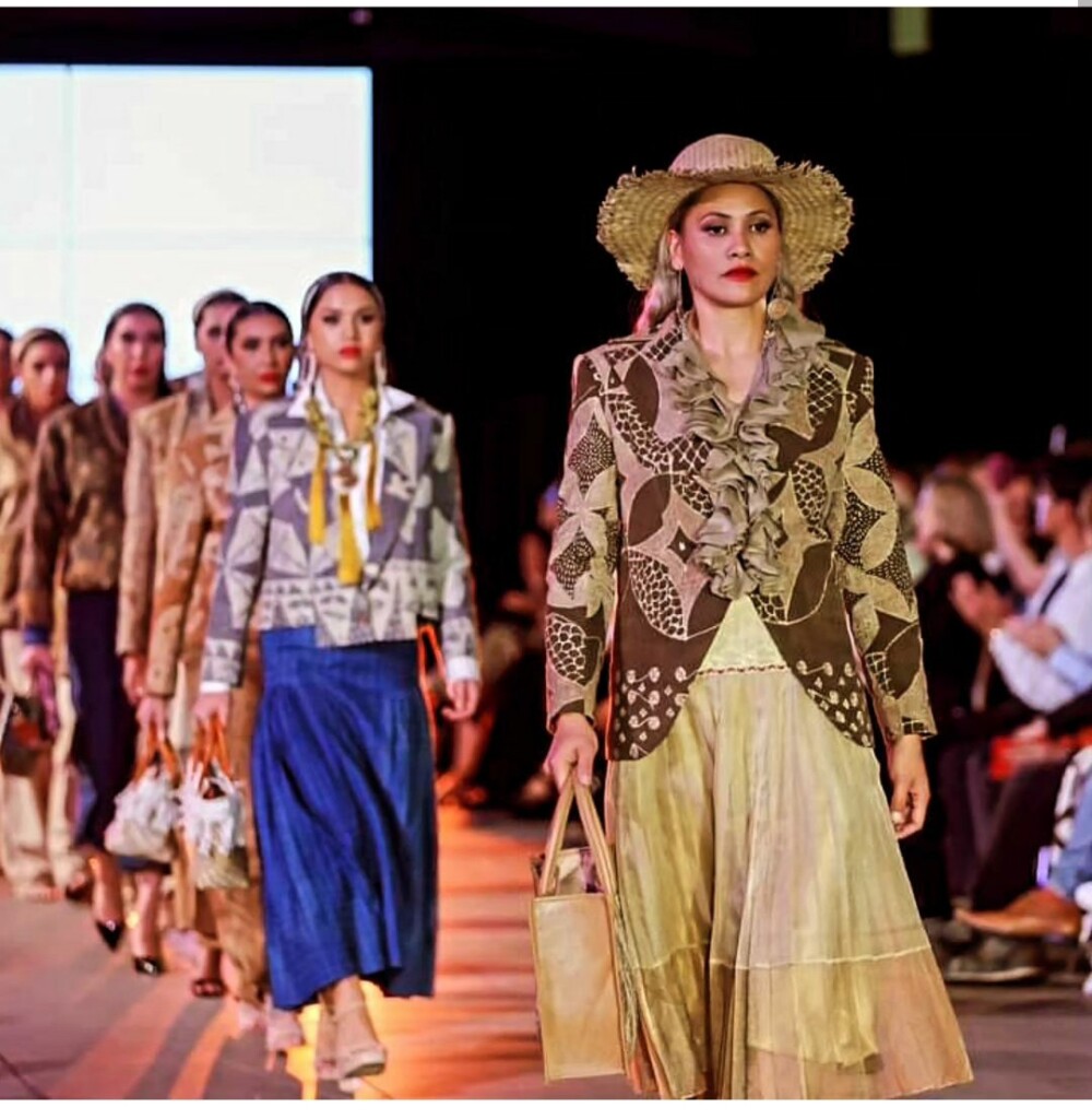 Merdi Sihombing di Global Indigenous Runway